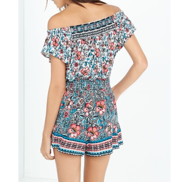 Express Folksy Floral Print Off Shoulder Romper - Picture 2 of 7